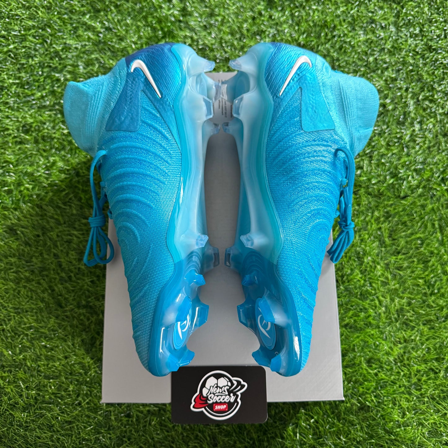 Nike Phantom Luna II “Mad Ambition” (FG)