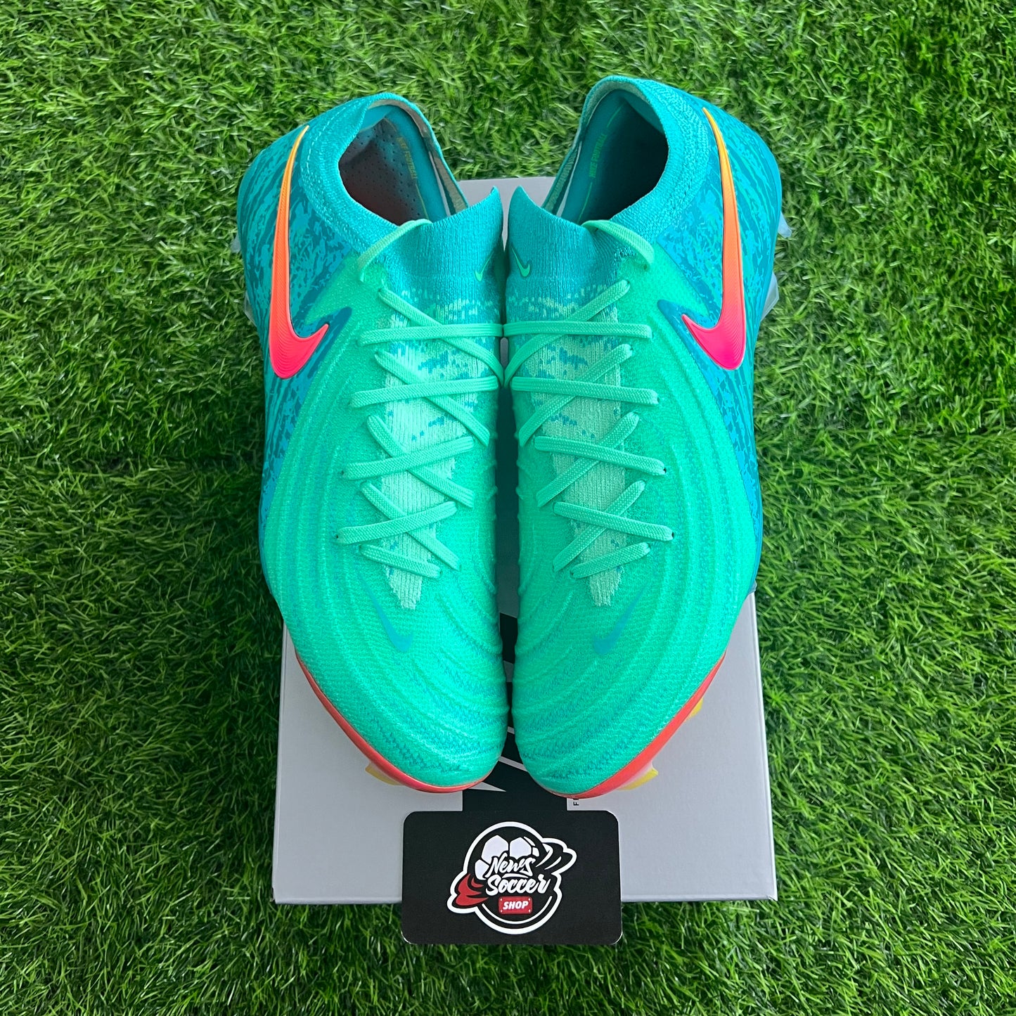 Nike Phantom GX 2 Elite LV8 “Vortex” SE (FG)