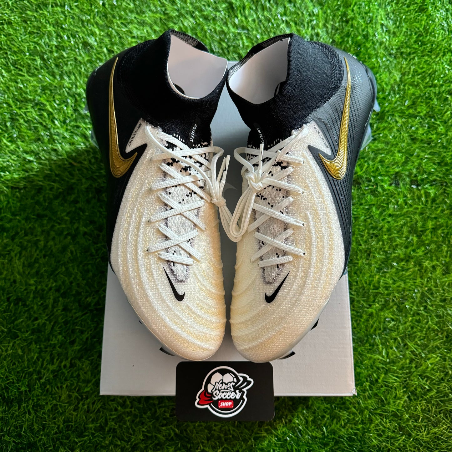 Nike Phantom Luna 2 Elite “Mad Ready” (FG)
