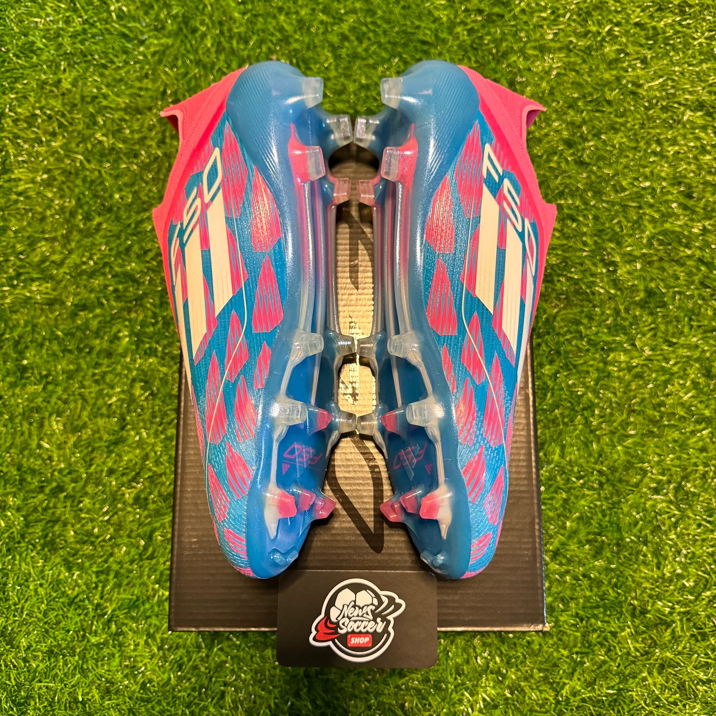 Adidas F50 Elite Laceless “Reemergence” (FG)
