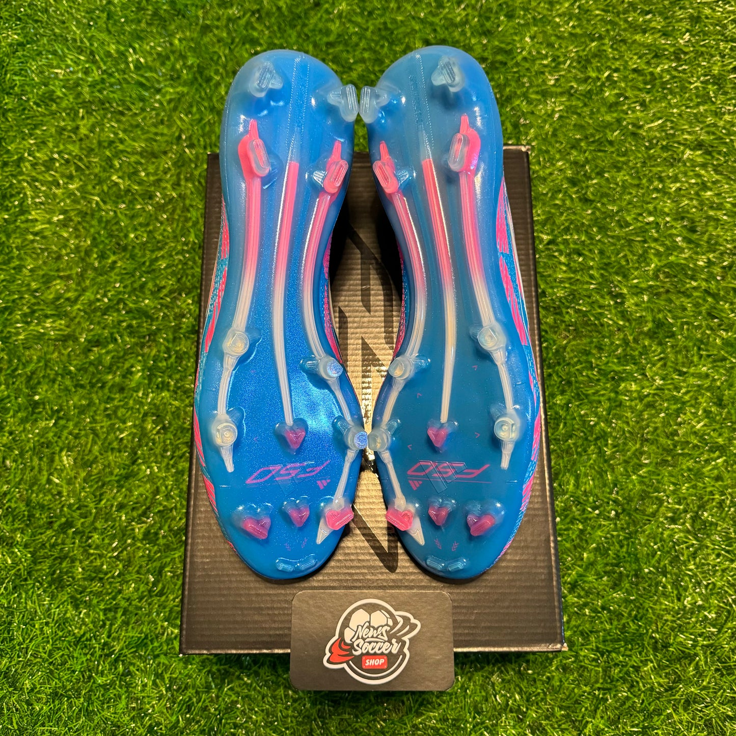 Adidas F50 Elite Laceless “Reemergence” (FG)