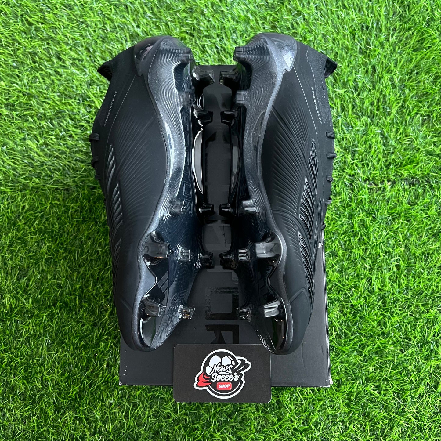 Adidas Predator Elite “Night Strike” (FG)