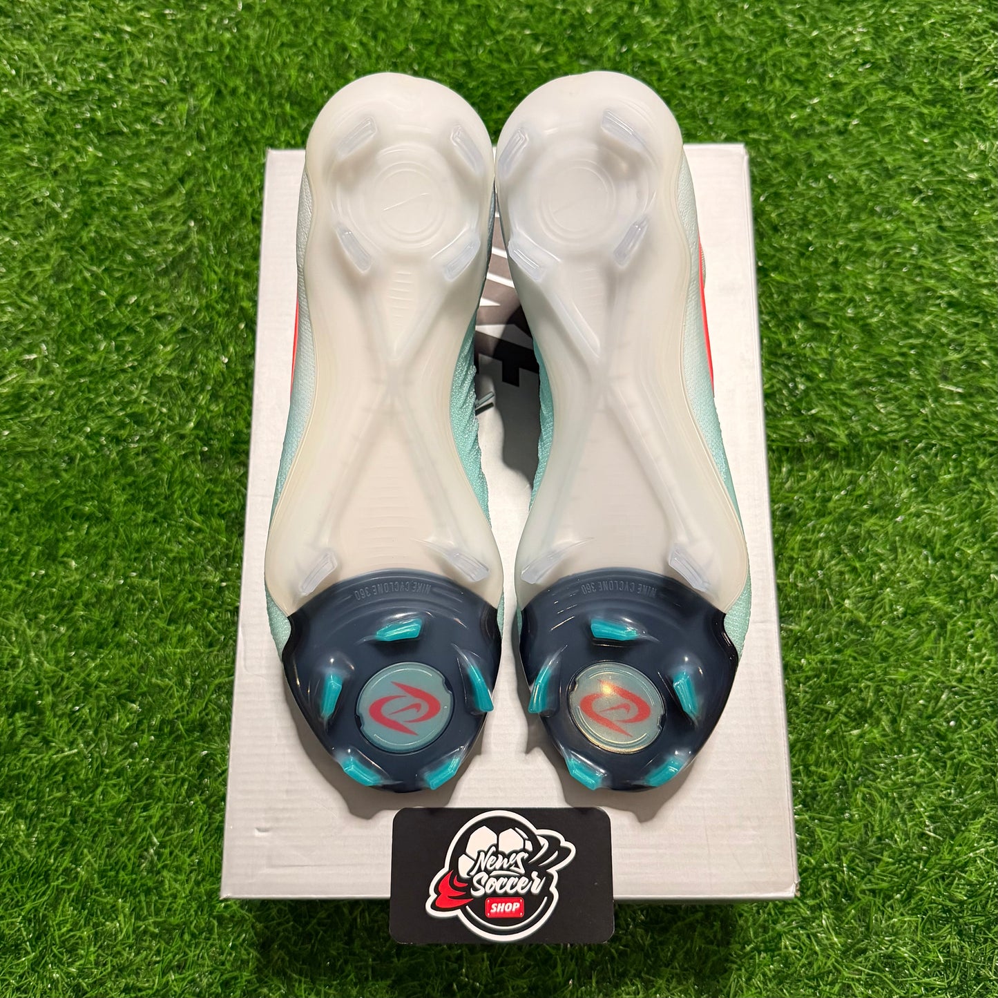 Nike Phantom Luna II (FG)