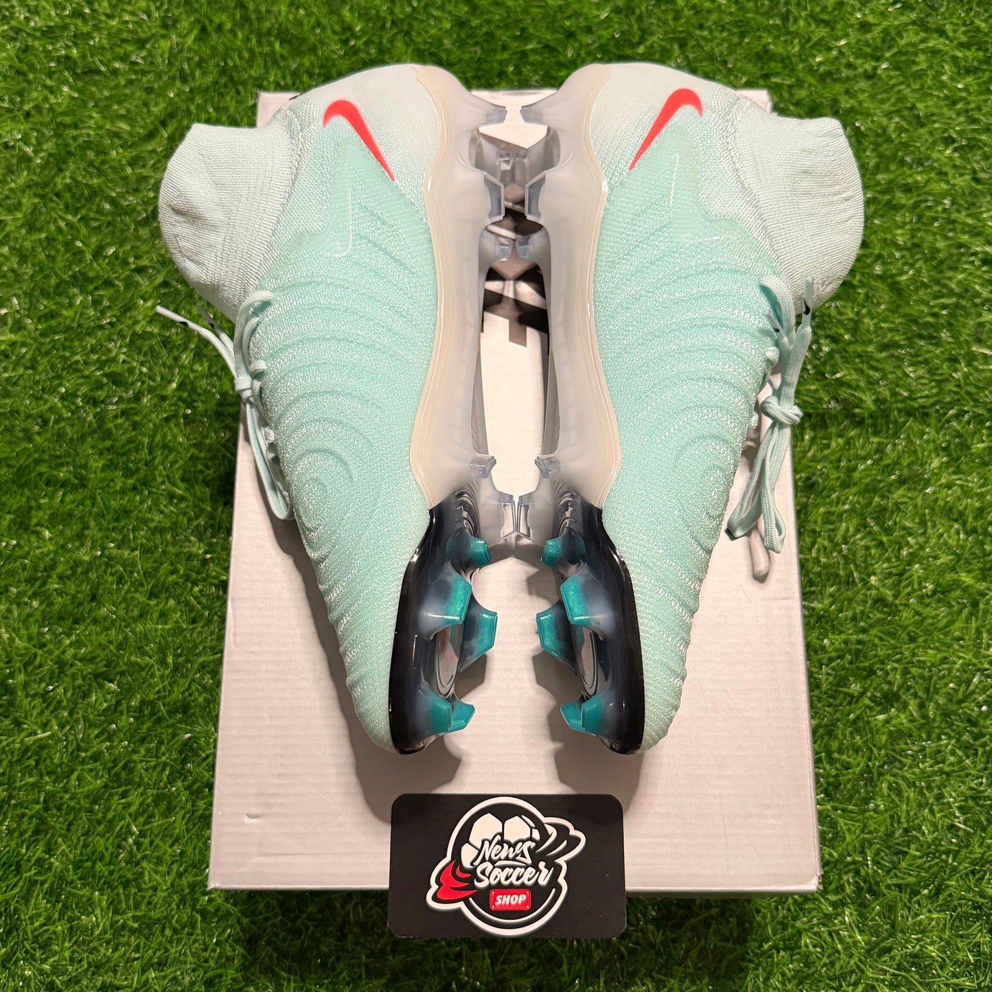 Nike Phantom Luna II (FG)