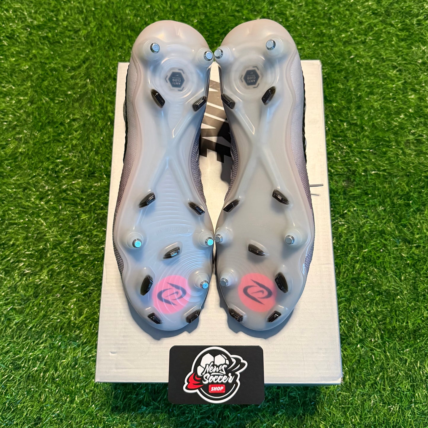 Nike Phantom Luna II “Rising Gem” (SG)